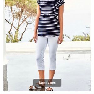 Motherhood White Capri Pants!!!!